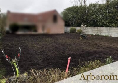 Travail du sol avant la pose d'un gazon en rouleau